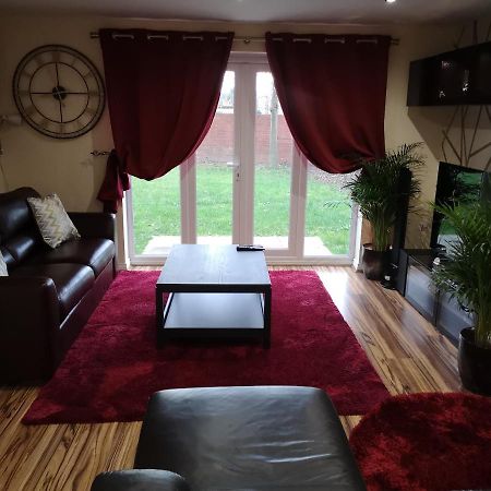 Nightingale Gardens - 4 Bed Detached House - Manchester Apartment Ngoại thất bức ảnh