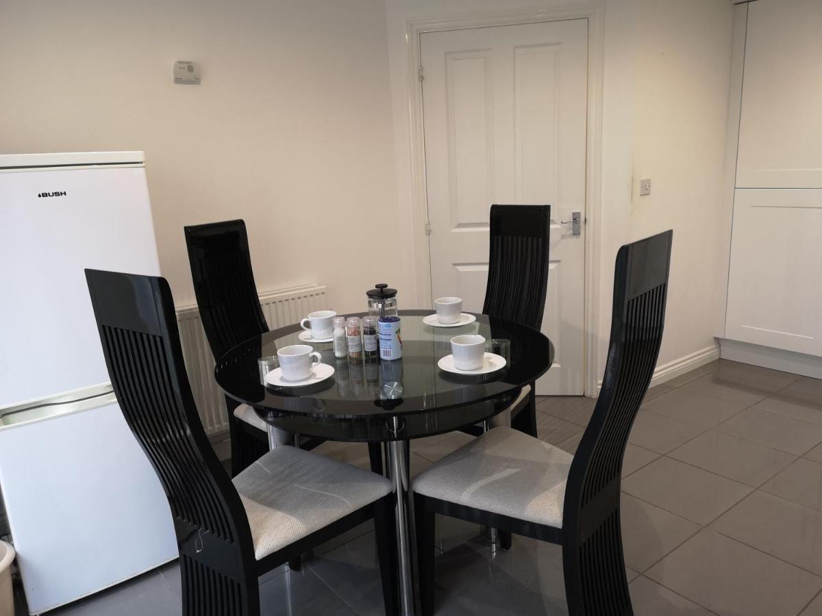 Nightingale Gardens - 4 Bed Detached House - Manchester Apartment Ngoại thất bức ảnh