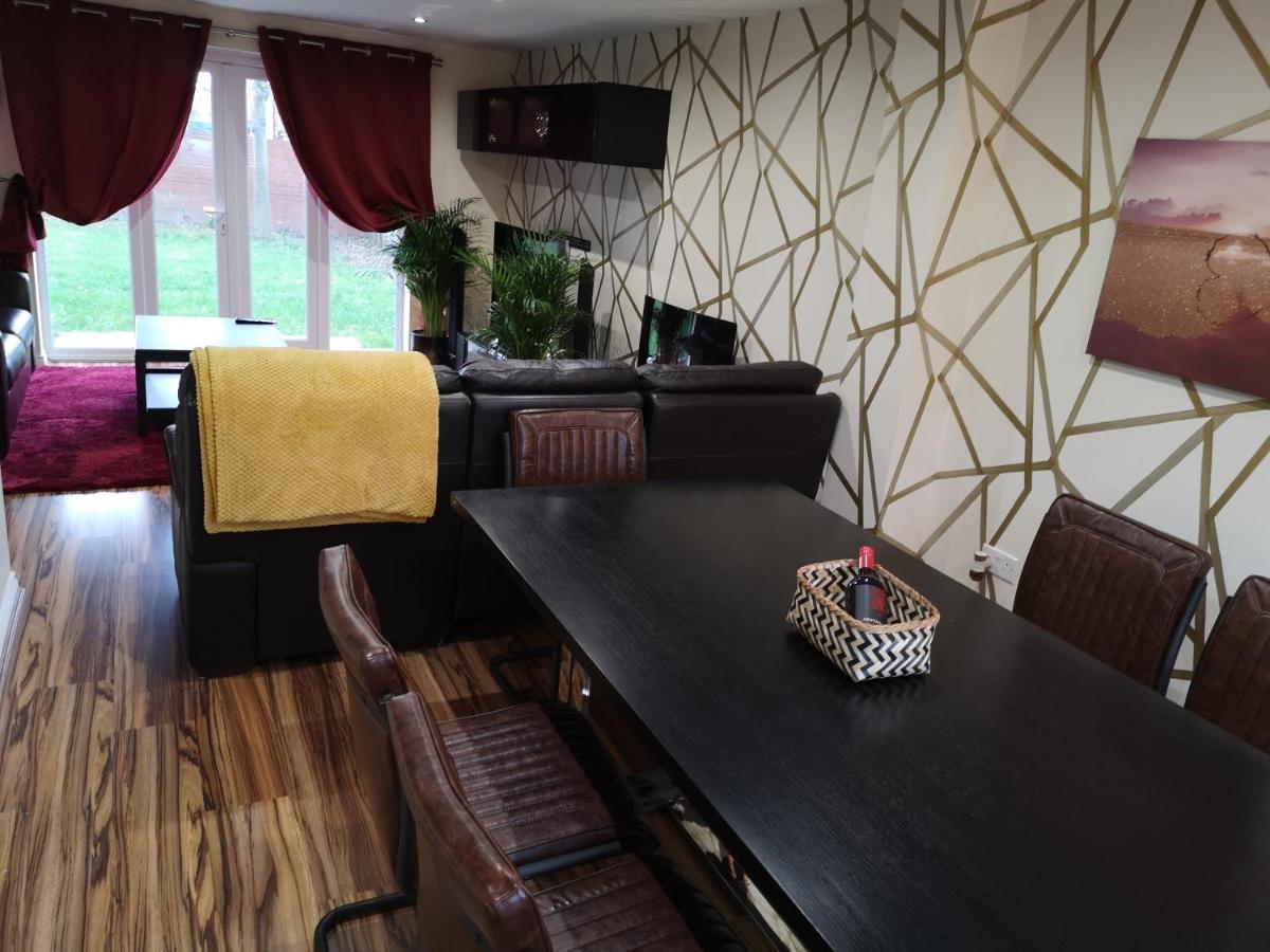 Nightingale Gardens - 4 Bed Detached House - Manchester Apartment Ngoại thất bức ảnh
