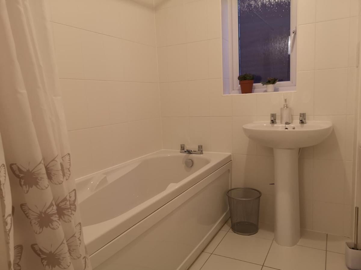 Nightingale Gardens - 4 Bed Detached House - Manchester Apartment Ngoại thất bức ảnh