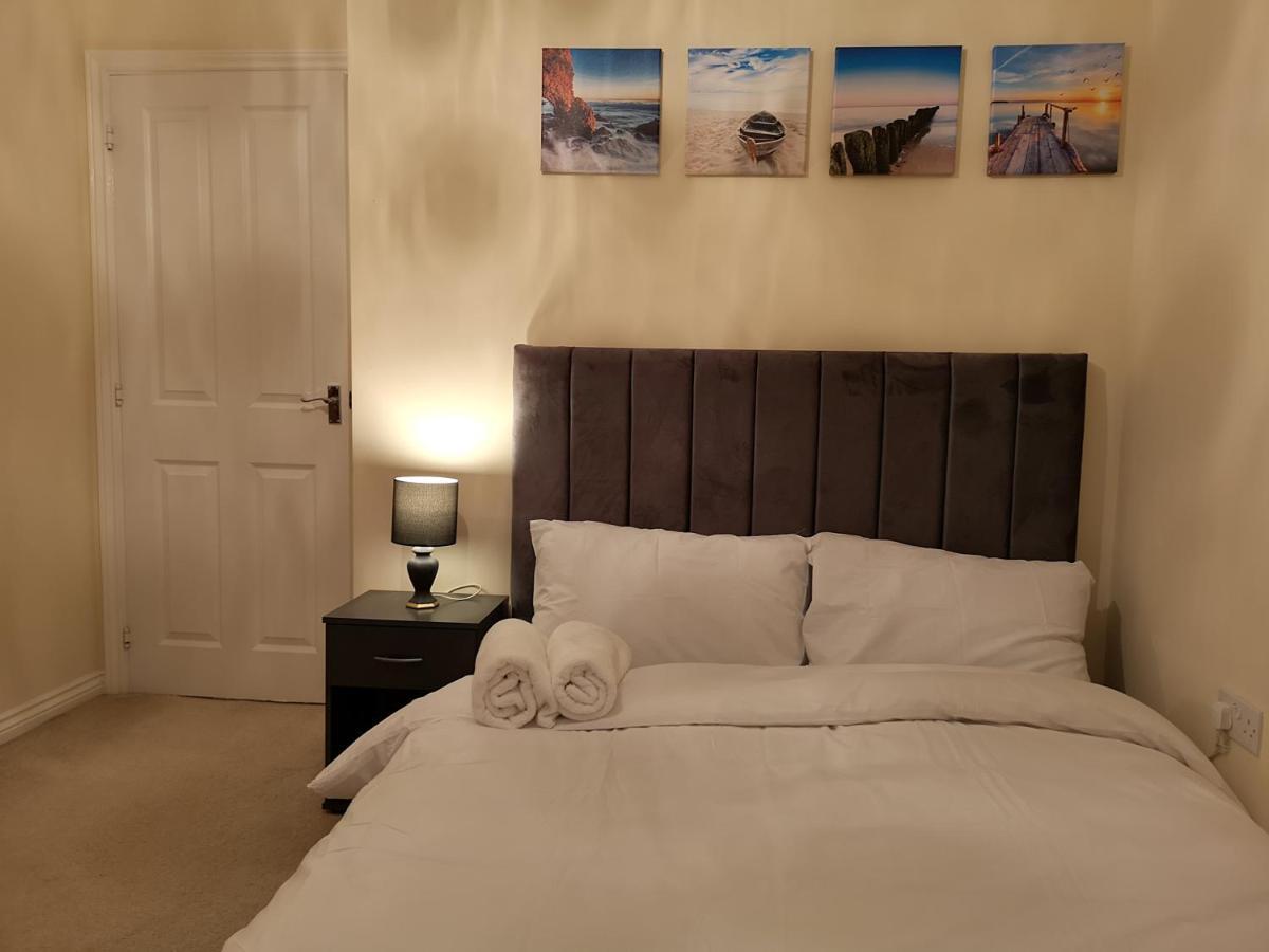Nightingale Gardens - 4 Bed Detached House - Manchester Apartment Ngoại thất bức ảnh